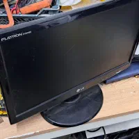 مانیتور ۱۷ اینچ در حد نو|قطعات و لوازم جانبی رایانه|مشهد, امام رضا (ع)|دیوار