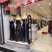 فروشنده خانم