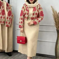 پیراهن یلدایی|لباس|اصفهان, شیخ اشراق|دیوار