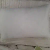 بالشت نو استفاده نشده