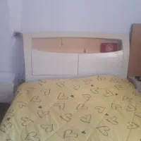 تخت دونفره  با پاتختی
