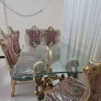 میز غذا خوری یک پنجره پی وی سی همراه چهارچوب آهنی