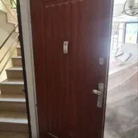 درب آپارتمانی