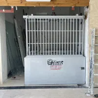 گاوصندوق آسانسوری.باز بسته شدن درب بدون نیاز ب برق