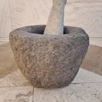 هاون سنگی قدیمی