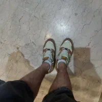 کتونی ۸۰۰۰ یوگی در حد کلا ۱ بار پا خورده