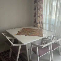 میز ۸ نفره مربع