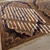 فرش ۶ متری ۷۰۰ شانه در حد نو