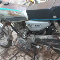 موتورسیکلت مدل۸۹ استارتی ۵دنده مدارک کامل