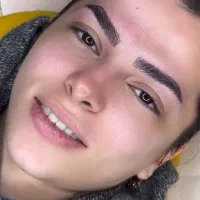 میکرو بلیدینگ ابرو نچرال بروز