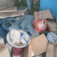 مقداری ضایعات در و پنجره و مصالح ساختمانی|مصالح و تجهیزات ساختمان|بوکان, |دیوار