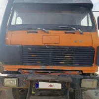 ماشین هشت سلندر