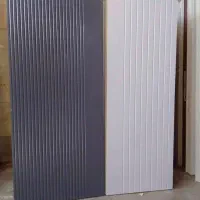 استخدام رنگکار درب چوبی