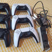 دسته ps5کارکرده +شارژر