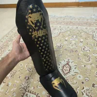 ساق بند اسپارینگ حرفه‌ای چرم ونوم کیک بوکس|تجهیزات ورزشی|تهران, حسین‌آباد|دیوار