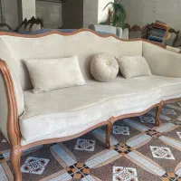 مبل فرانسوی