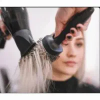 جذب آرایشگر خانم