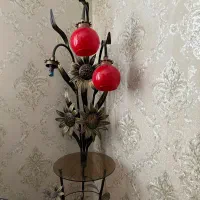آباژور ایستاده