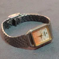 ساعت سیکو|ساعت|نیشابور, بنیاد شهید|دیوار