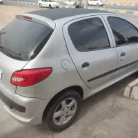 ۲۰۶ عروسک