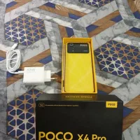 پوکو x4 5g در حد آک تمیز