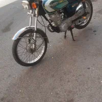 هندا ۱۲۵ تمیز عروسک درحد ۱۴۰۴|موتورسیکلت|پرند, فاز ۶|دیوار