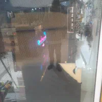 شیشه سکوریت برا دکور مغازه درب مغازه|فروشگاه و مغازه|جهرم, |دیوار