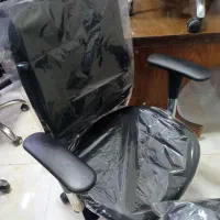 صندلی دو‌ اهرمه مارک لیو در حد نو|صندلی و نیمکت|قم, کلهری|دیوار