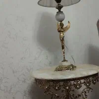 میز تلفن برنز با آباژور برنز طرح فرشته