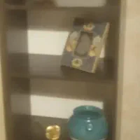 کتابخانه و کمد