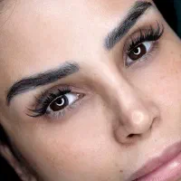 خدمات تخصصی کاشت مژه-لیفت مژه ابرو خانه اصفهان