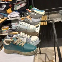 کتونی اسپرت زنانه|کیف، کفش، کمربند|مشکیندشت, |دیوار