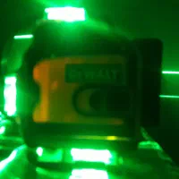 تراز لیزری دیوالت ۴ طرفه