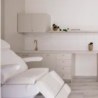 استخدام منشی، اپراتور لیزر و دستیار پزشک