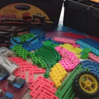 رباتیک|اسباب‌‌بازی|رشت, گلباغ نماز|دیوار