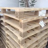 پالت چوبی و پلاستیکی