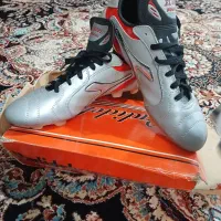 کفش چمن و ساق پا|ورزش‌های توپی|تربت جام, معدآباد|دیوار