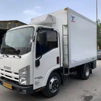 نیازمندخودرو نیسان و  خودرو ایسوزو به همراه راننده