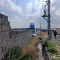 باغ باغچه۲۰۰و۵۰۰متری آب/برق/لب جاده اصلی سند