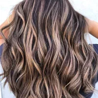 رنگکار کراتین کار کار با مواد