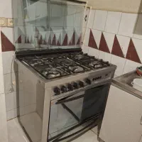 اجاق گاز تمام استیل فر در حد نو