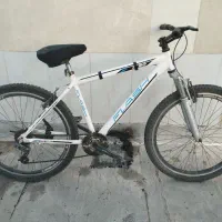 دوچرخه سفید فروش فوری