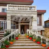 ملک-بر-خیابان-آیت-الله-حیدری