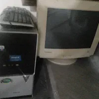 مانیتور کیس کیبورد سالم قدیمی