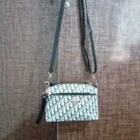 کیف|کیف، کفش، کمربند|تربت‌حیدریه, بالا ولایت|دیوار