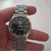 دو عدد ساعت مچی