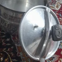 زودپز سالم ودر حد نو|ظروف پخت‌وپز|خرم‌آباد, |دیوار