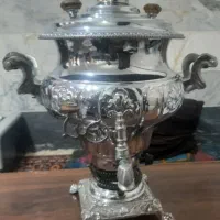 سماور برقی برنجی  اکبر برادران و چراغ نفتی نو