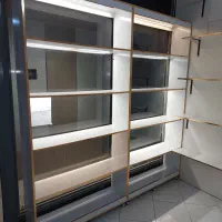 قفسه میز و دکور مغازه