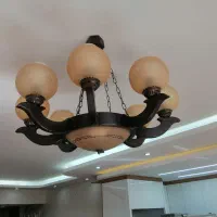 لوستر چوبی طرح رومی|لوستر و چراغ آویز|اصفهان, کوی ولی عصر|دیوار